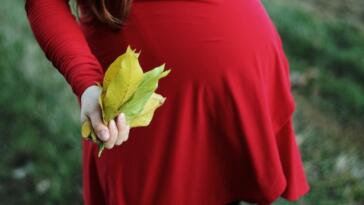 Come affrontare una gravidanza in autunno