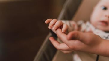 Prodotti per il viaggio in aereo con il neonato_ Cosa portare?