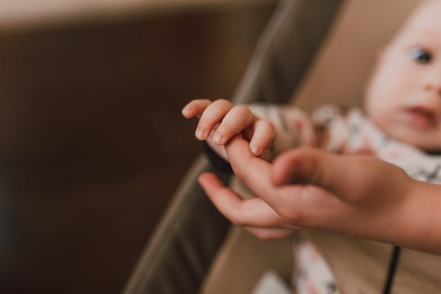 Prodotti per il viaggio in aereo con il neonato_ Cosa portare?